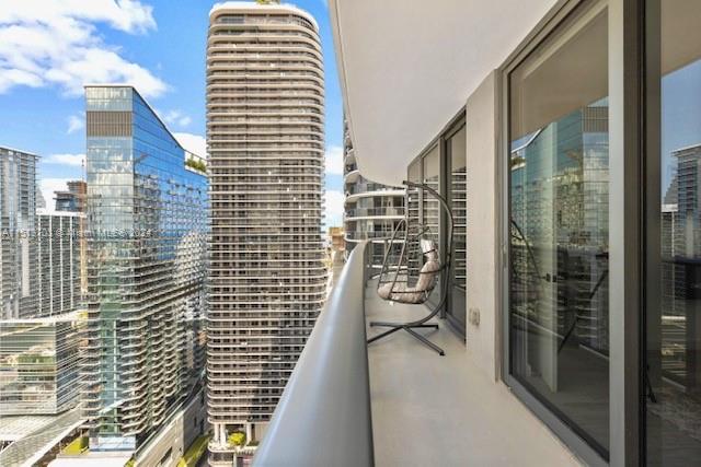 55 SW 9th St # 3501