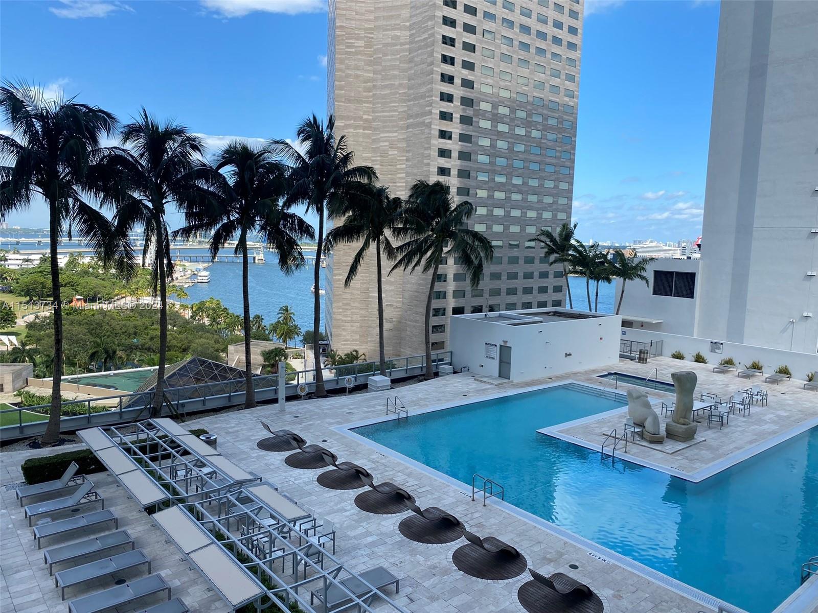 325 S Biscayne Blvd # 1520