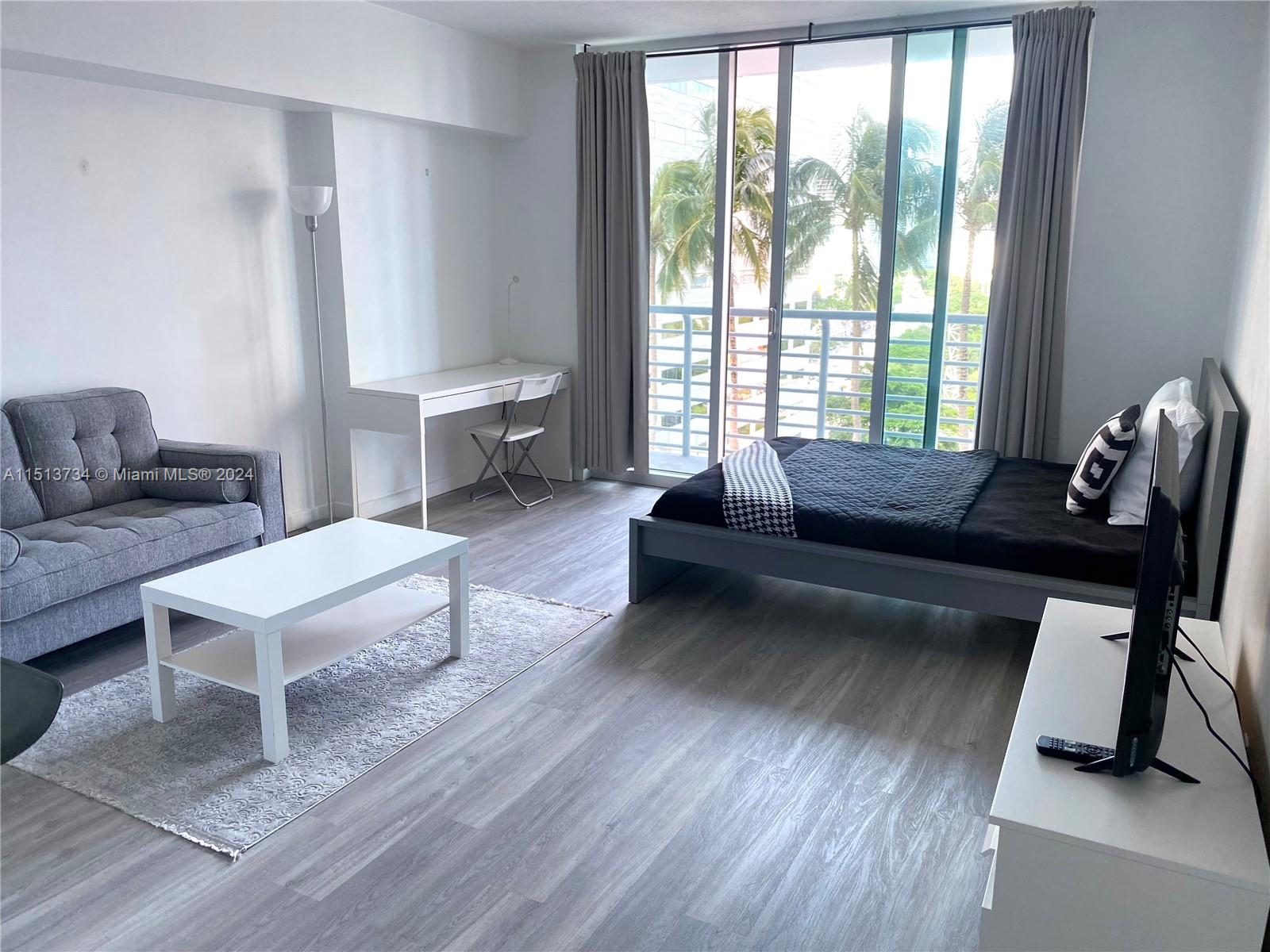 325 S Biscayne Blvd # 1520