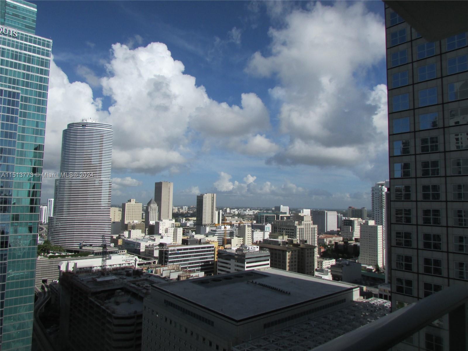 300 S Biscayne Blvd # 2709 Unit: T-2709