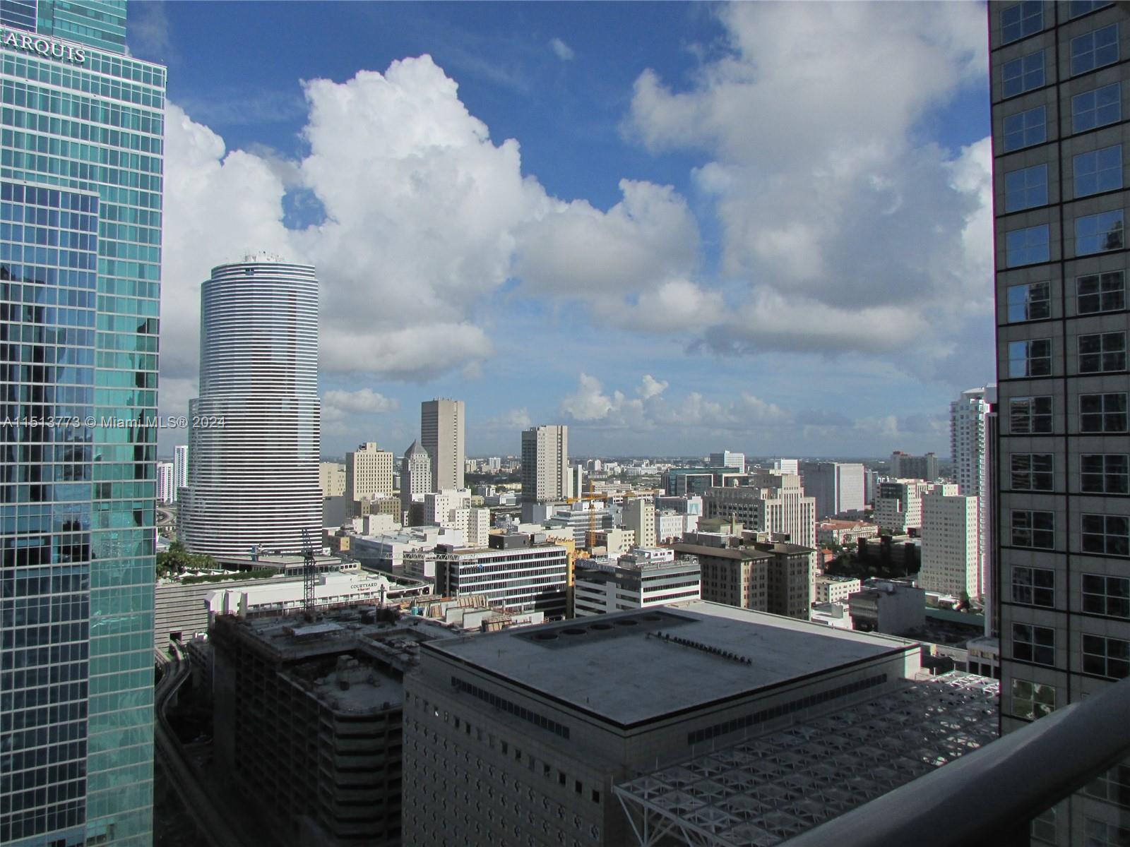 300 S Biscayne Blvd # 2709 Unit: T-2709