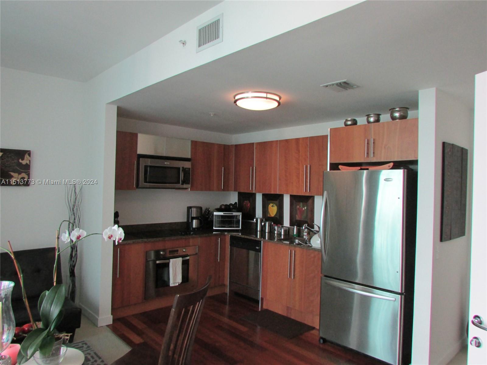300 S Biscayne Blvd # 2709 Unit: T-2709