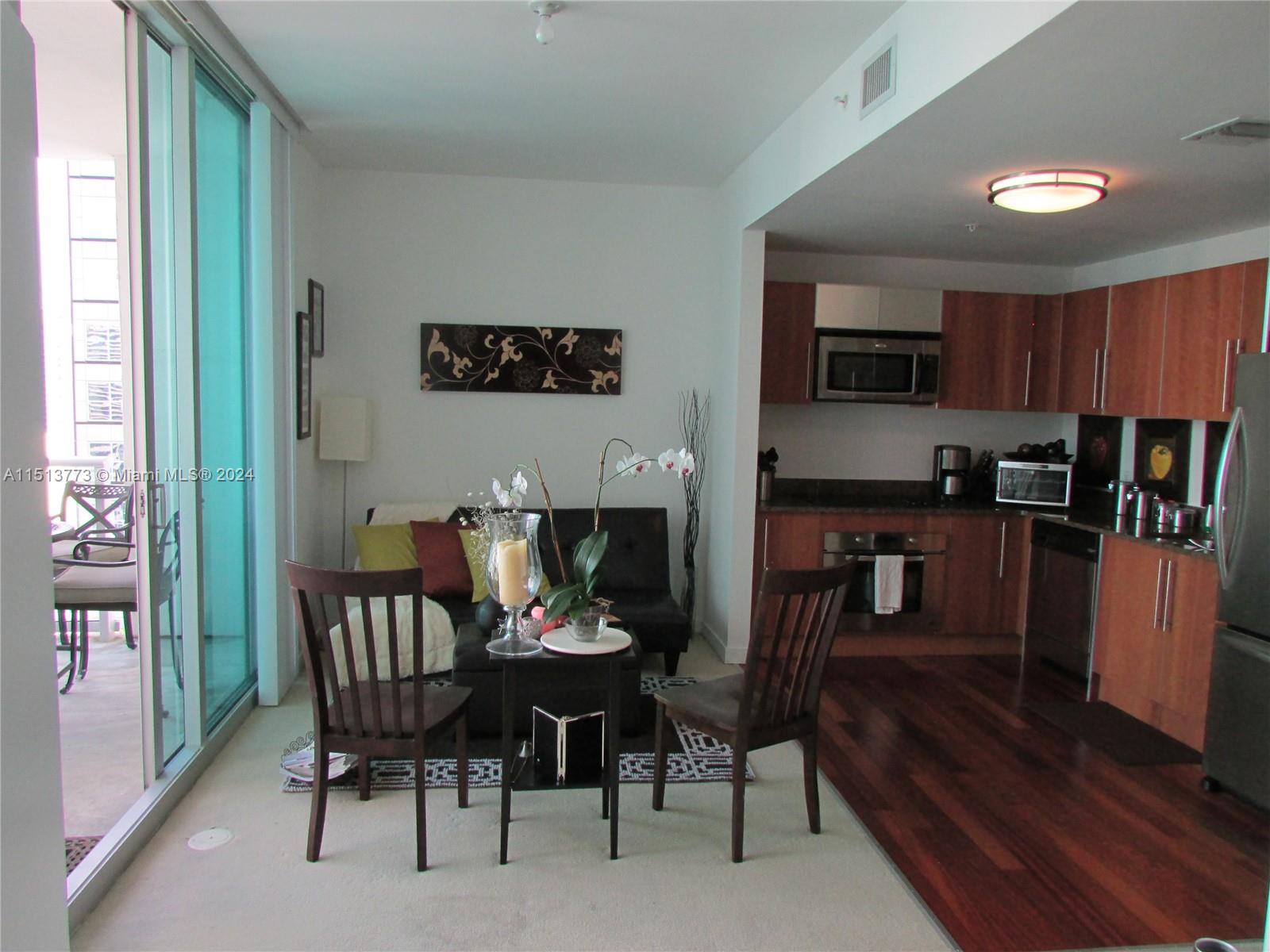 300 S Biscayne Blvd # 2709 Unit: T-2709
