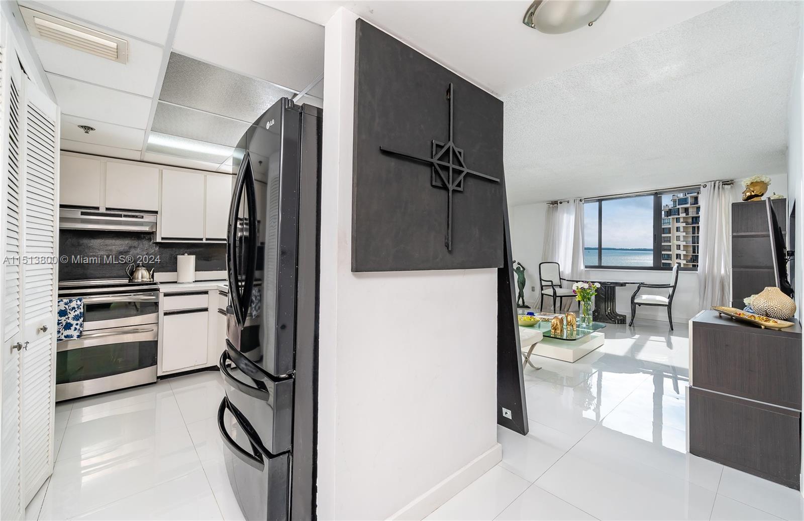 540 Brickell Key Dr # 905