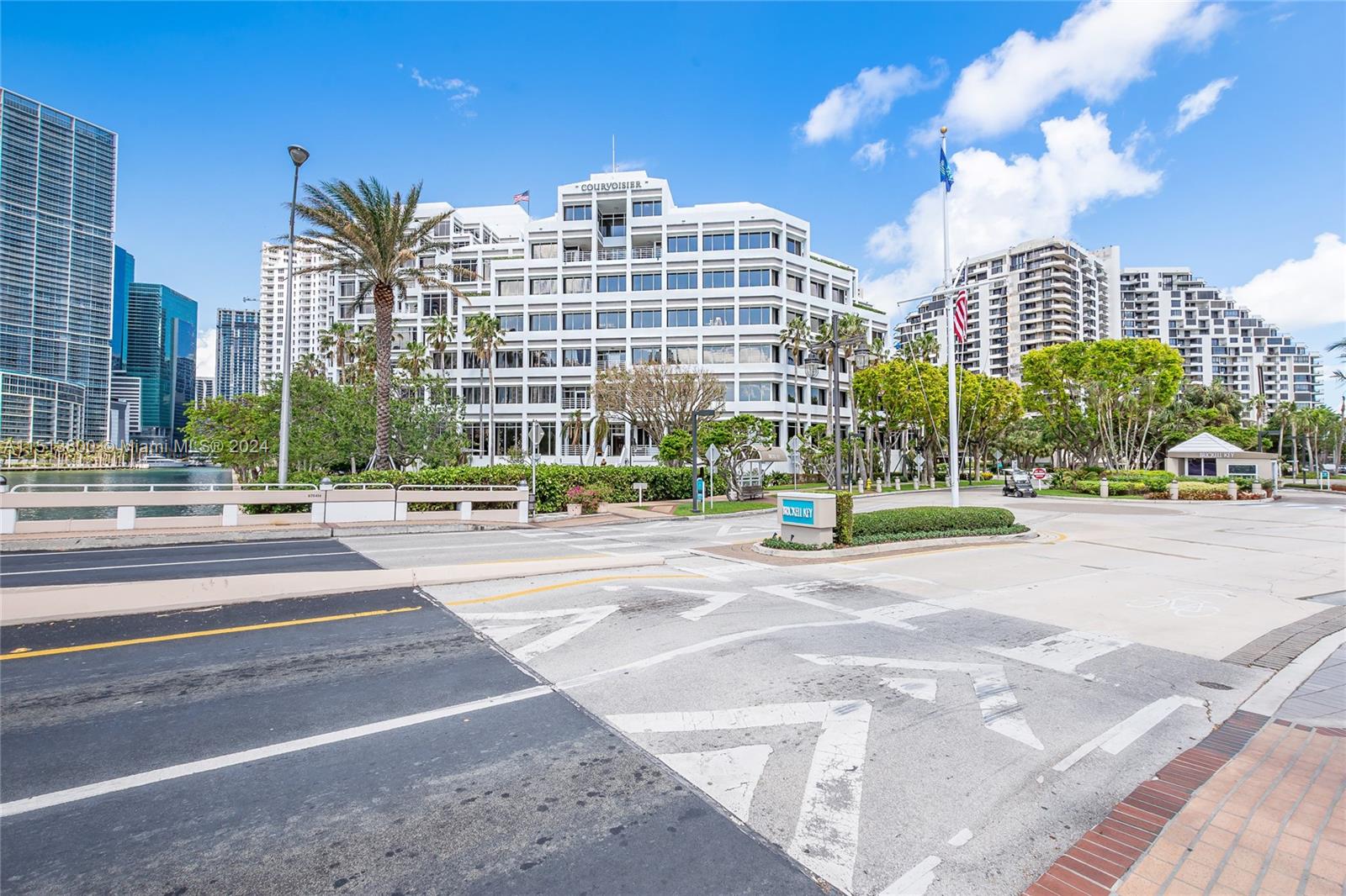 540 Brickell Key Dr # 905