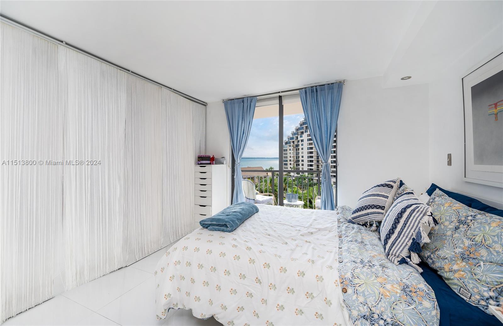 540 Brickell Key Dr # 905