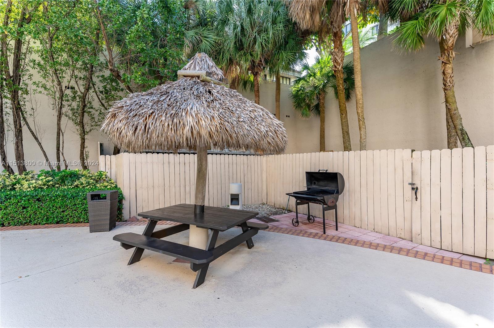 540 Brickell Key Dr # 905