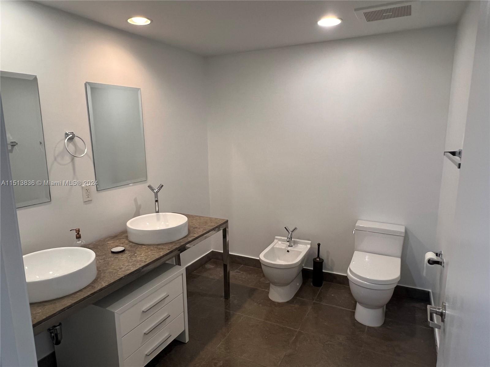 495 Brickell Ave # 3006