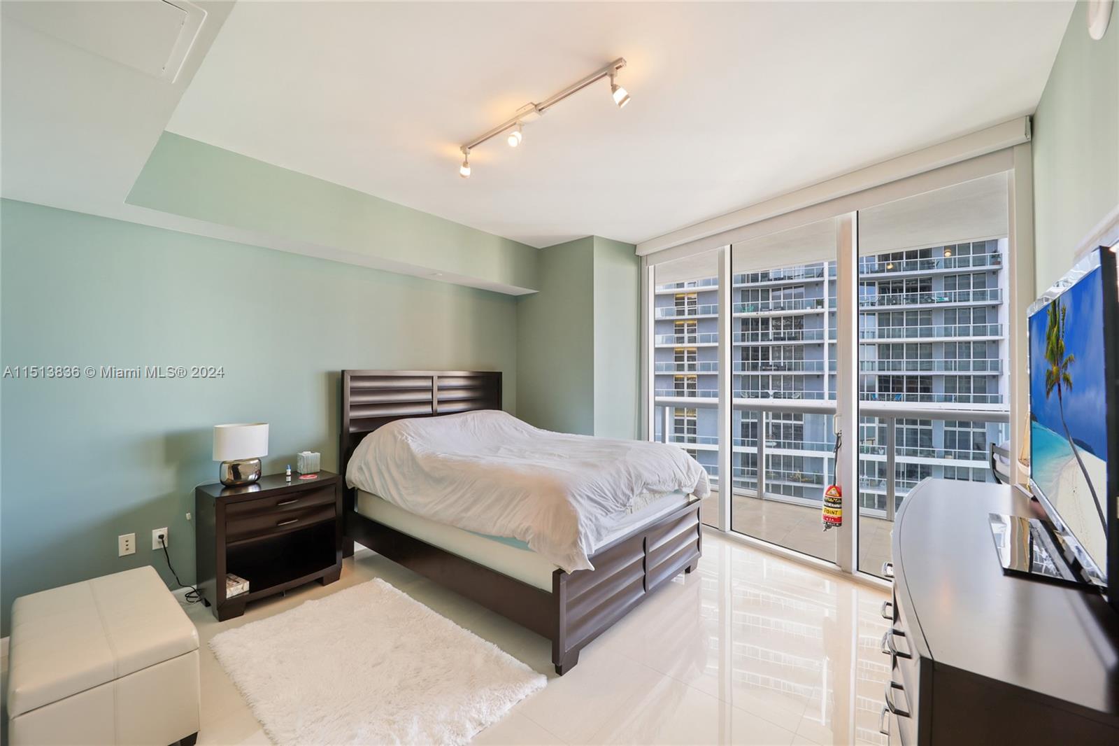 495 Brickell Ave # 3006