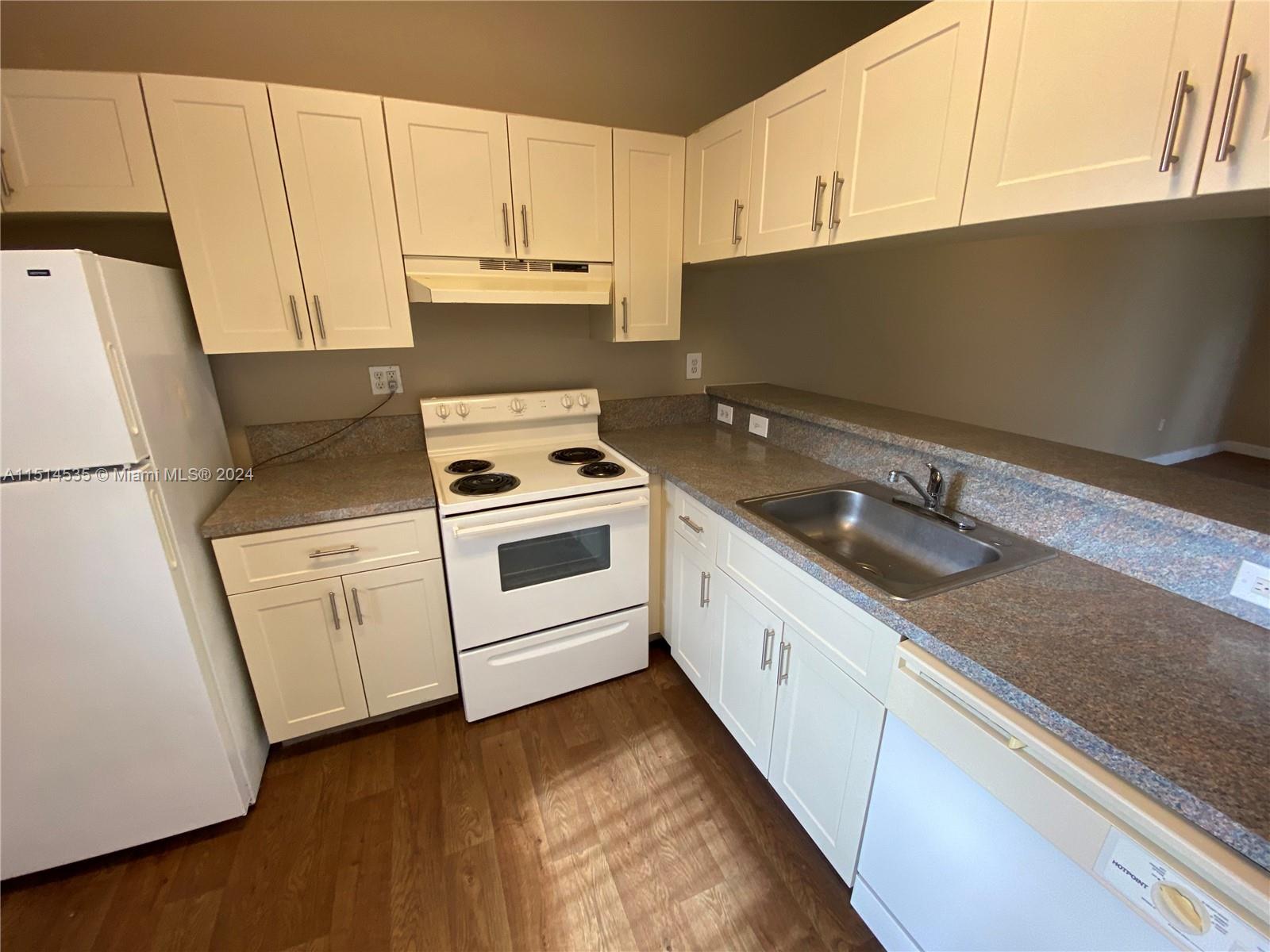 9977 Nob Hill Ct # 21