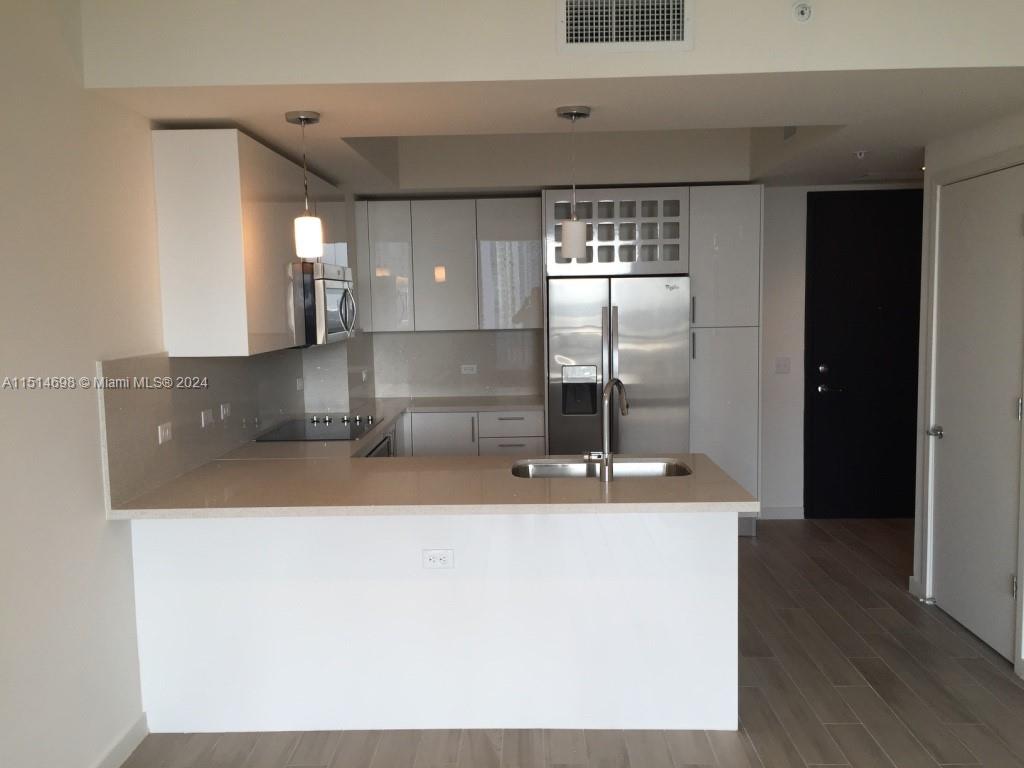 999 SW 1st Ave # 2410