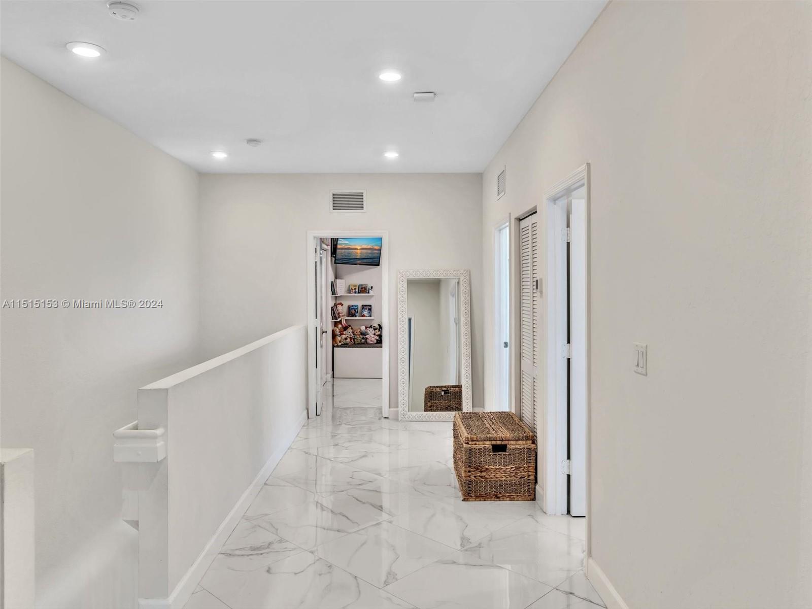 1363 SE 26th Ter