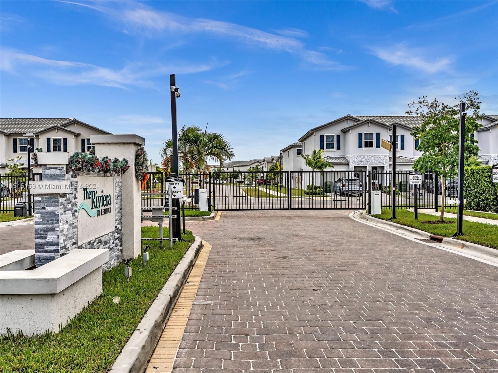 1363 SE 26th Ter