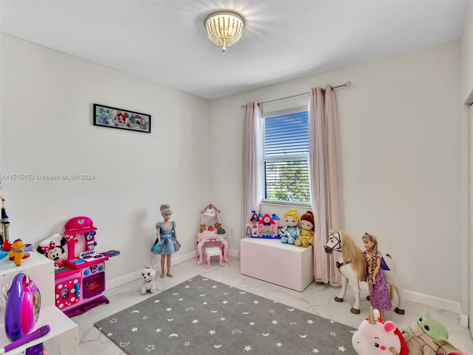 1363 SE 26th Ter