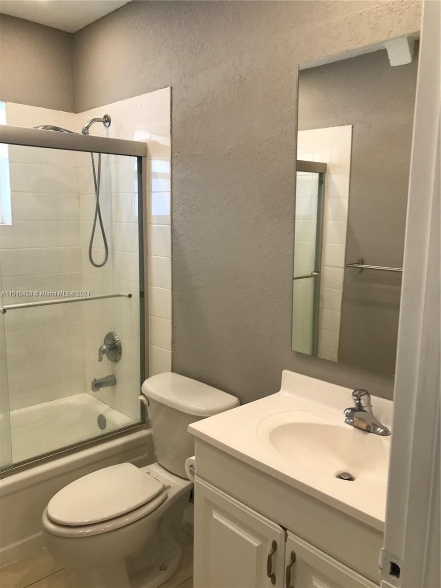 4731 NW 9th Dr # 4731