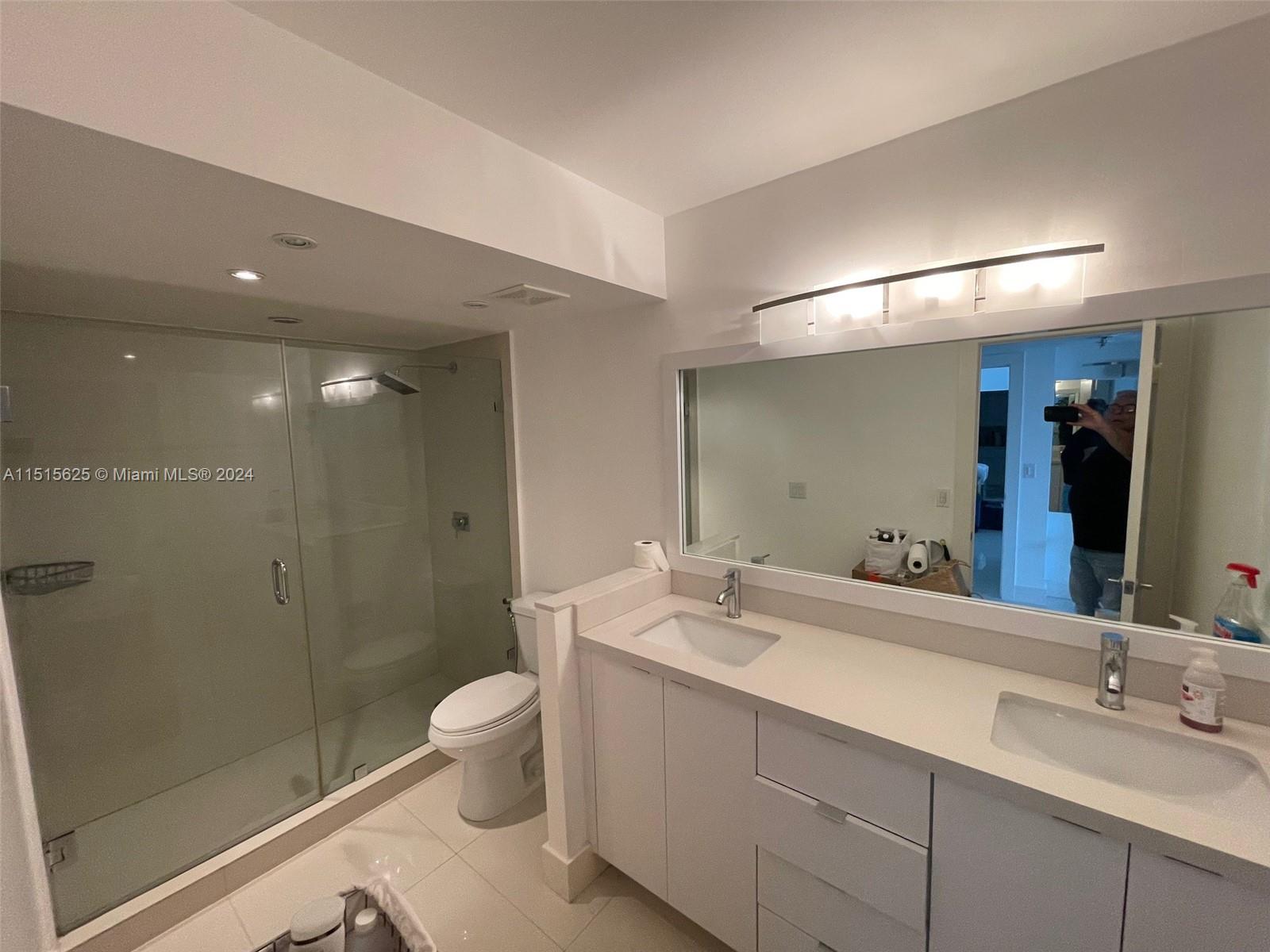 9801 Collins Ave # 11I
