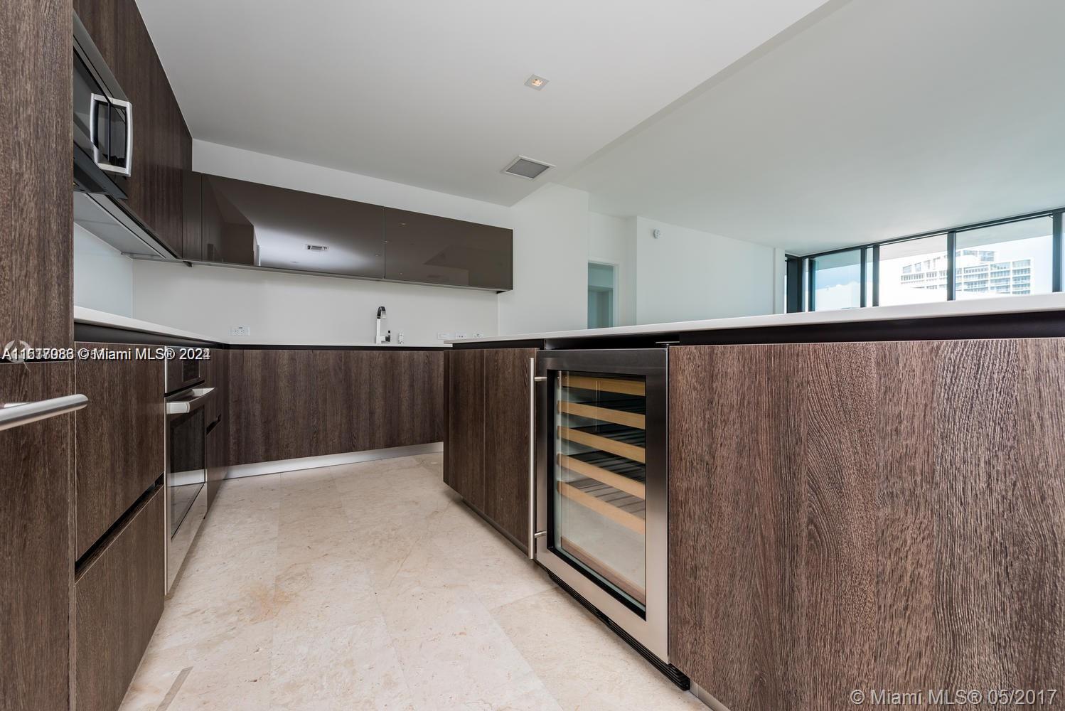 68 SE 6th St # 3409