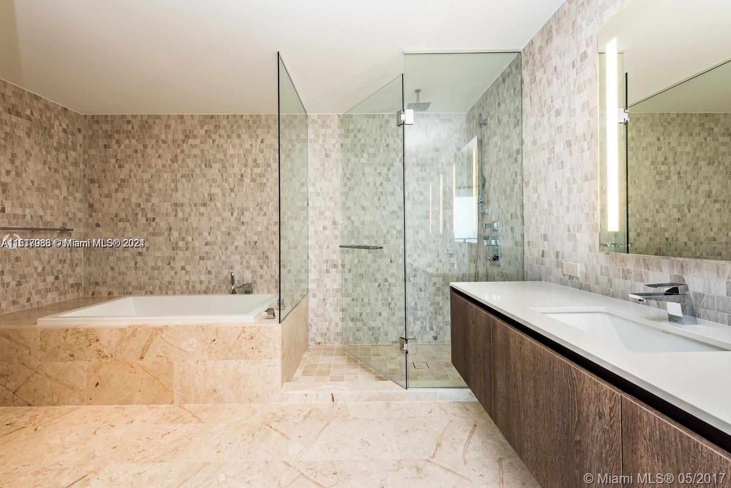 68 SE 6th St # 3409