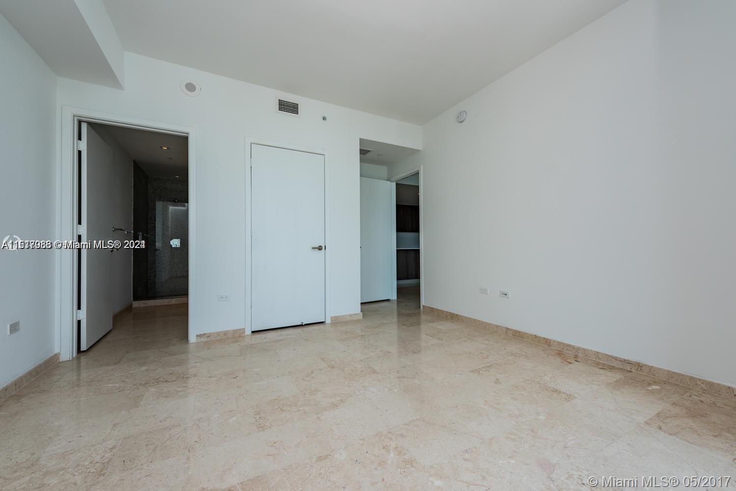 68 SE 6th St # 3409