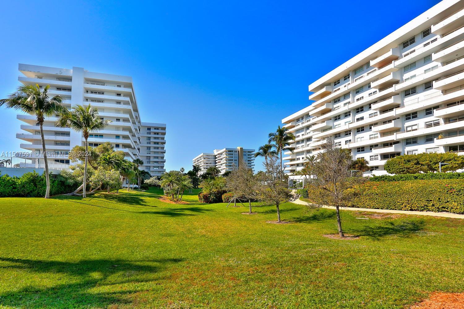 155 Ocean Lane Dr # 908