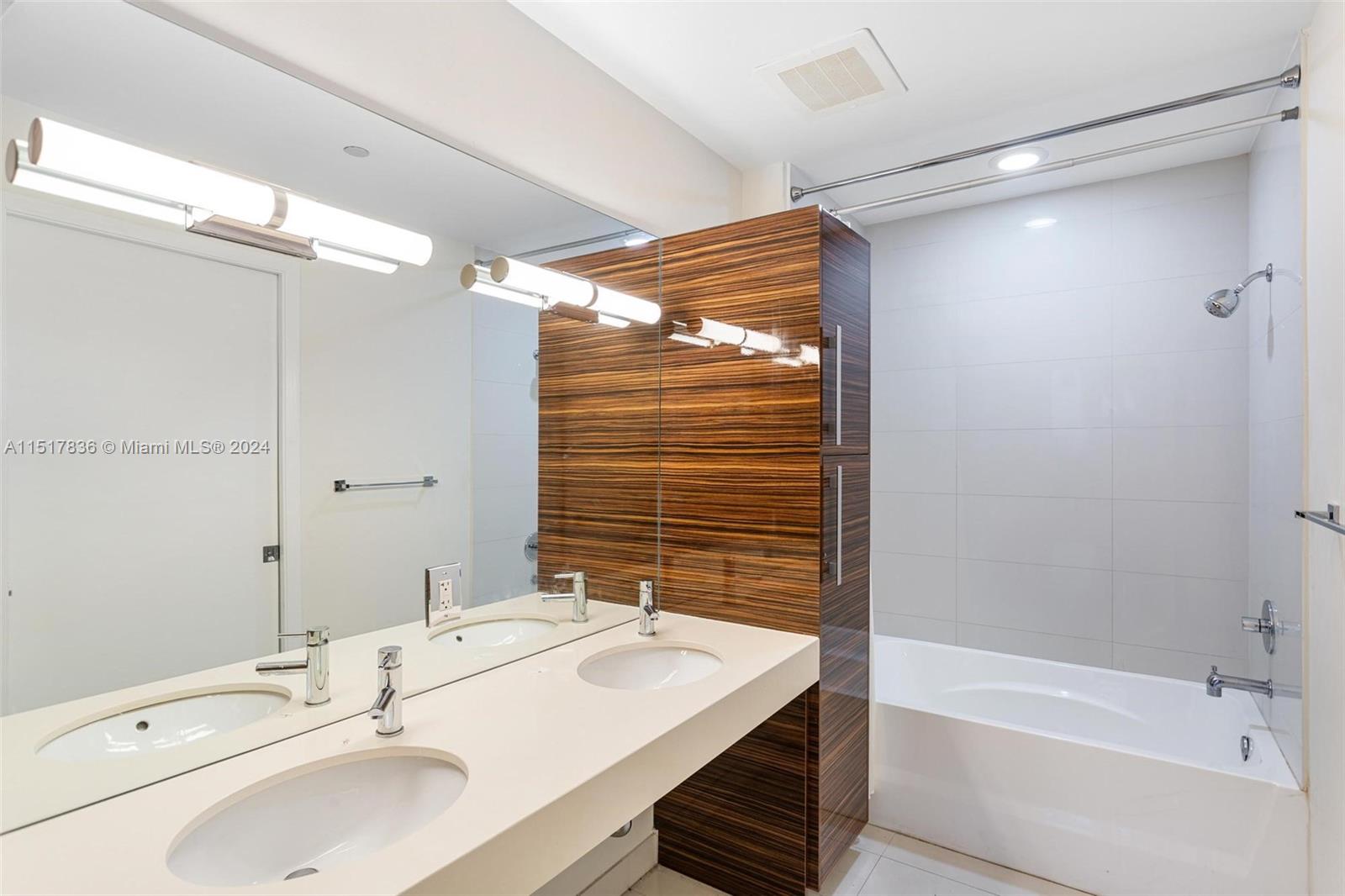 2020 N Bayshore Dr # 1201