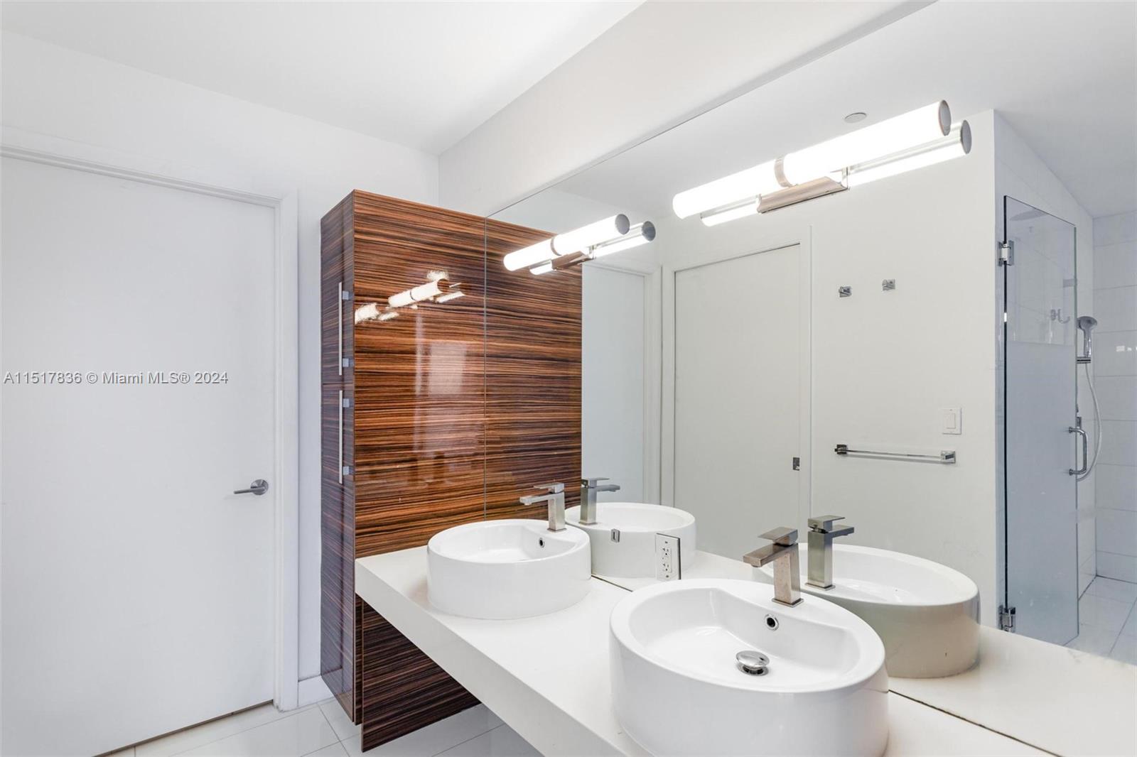 2020 N Bayshore Dr # 1201