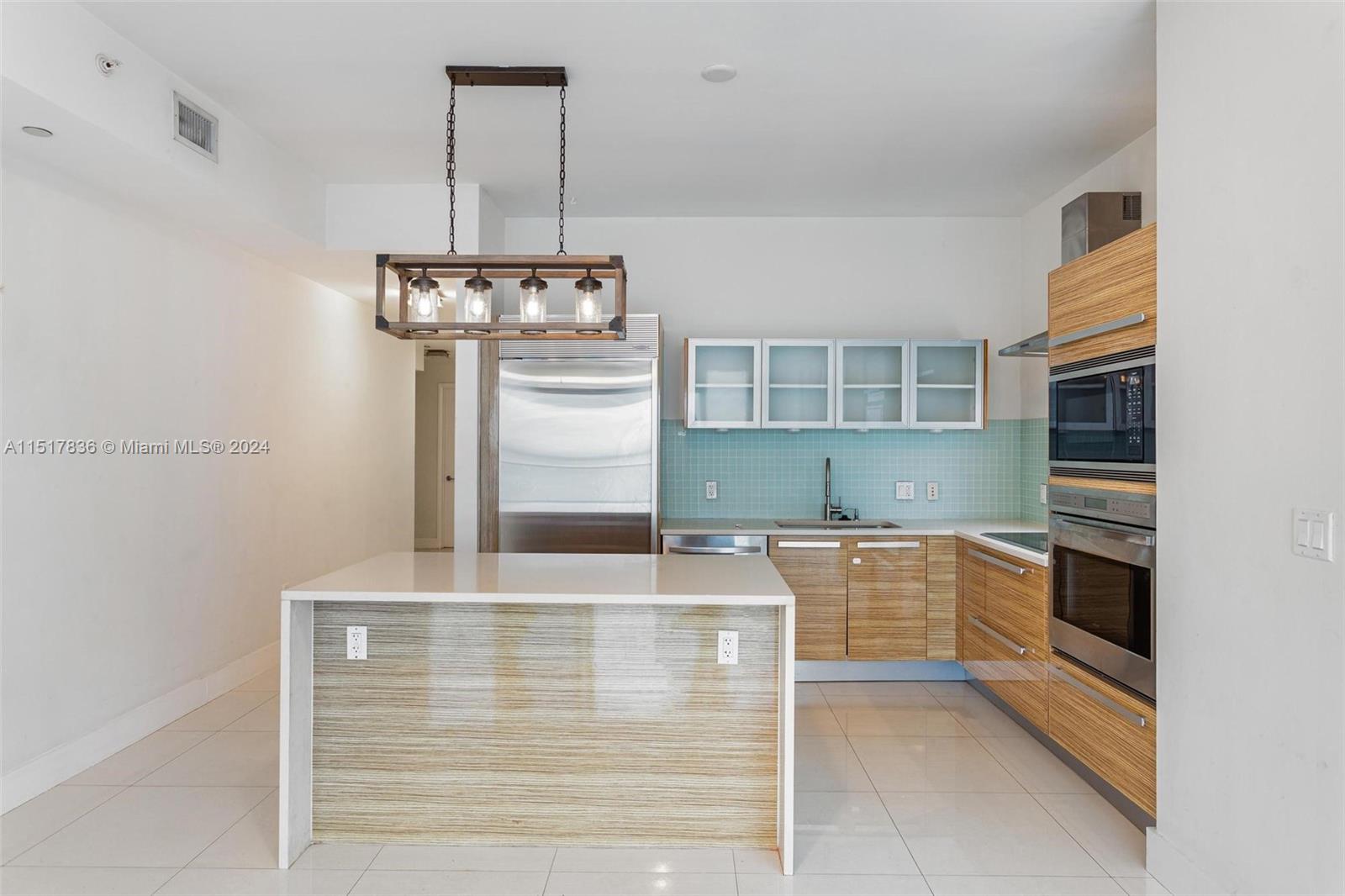 2020 N Bayshore Dr # 1201