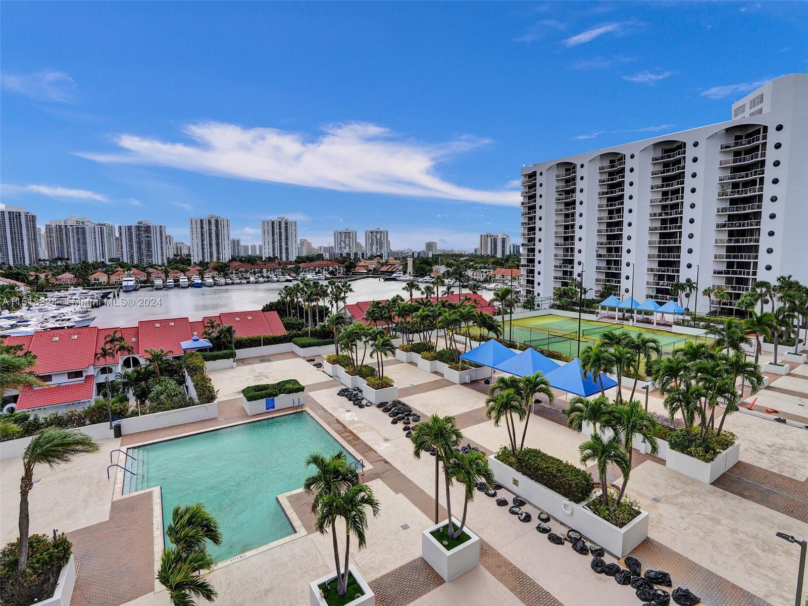 3640 Yacht Club Dr # 706