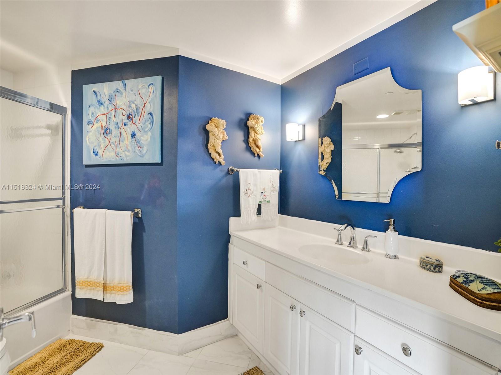 3640 Yacht Club Dr # 706