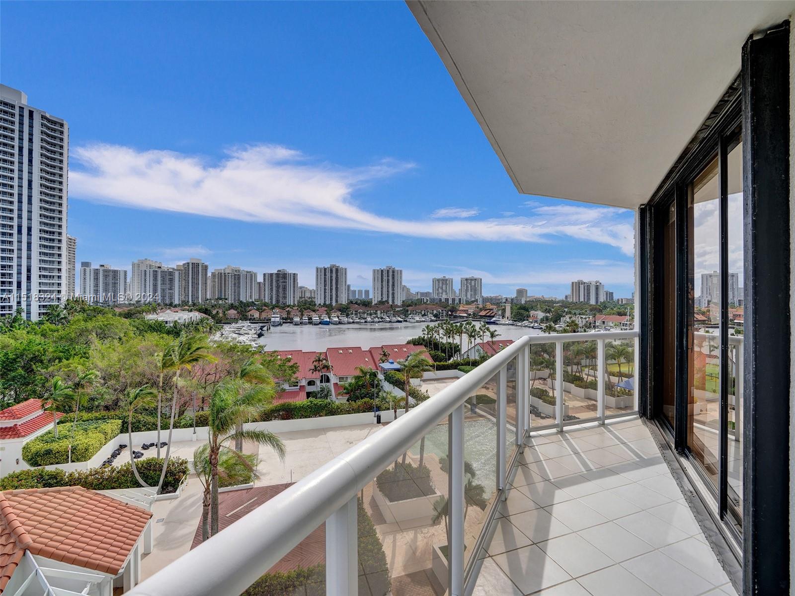 3640 Yacht Club Dr # 706