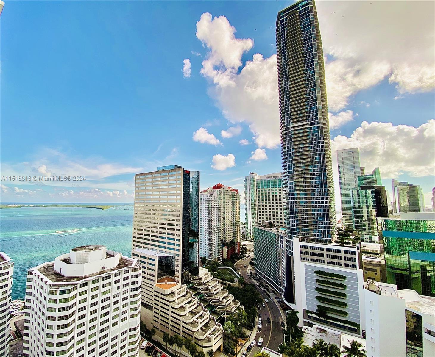 950 Brickell Bay Dr # 2807