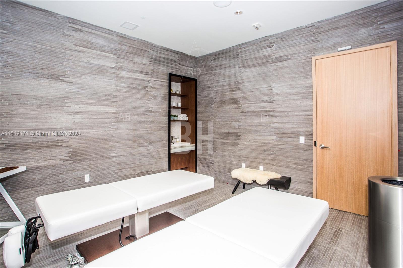 45 SW 9th STREET # 2303