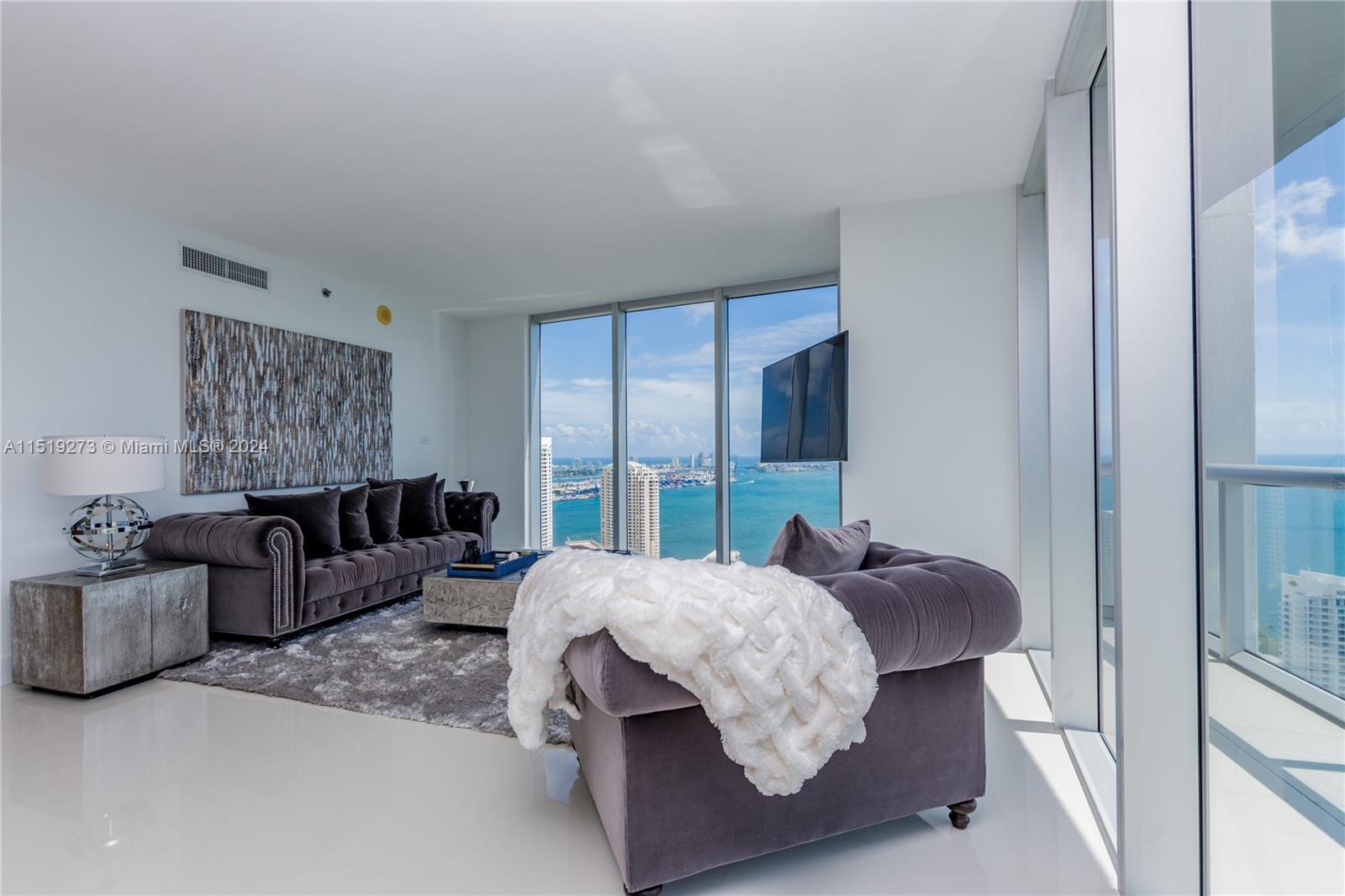 495 Brickell Ave # 4901