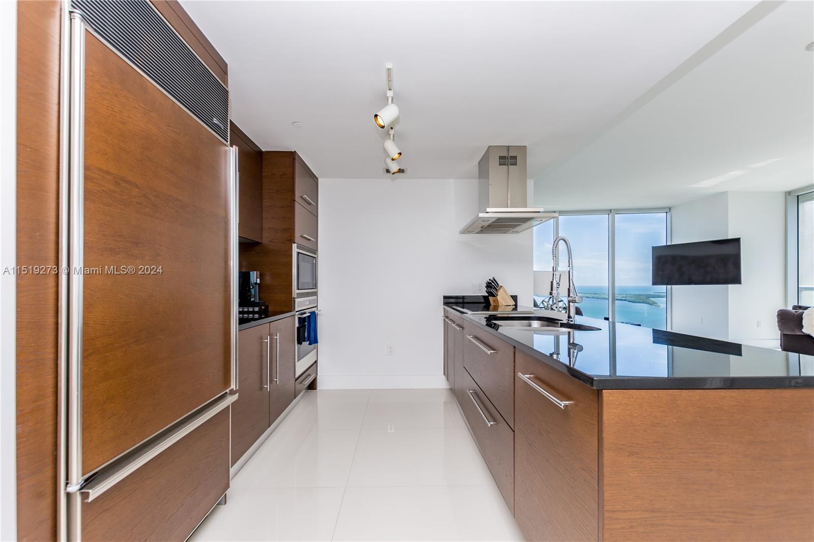 495 Brickell Ave # 4901