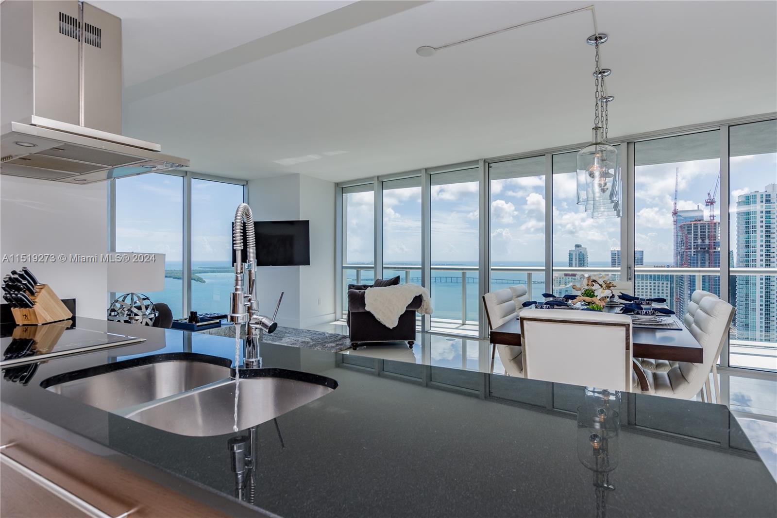 495 Brickell Ave # 4901