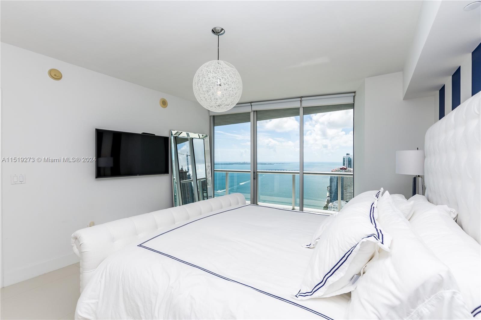 495 Brickell Ave # 4901