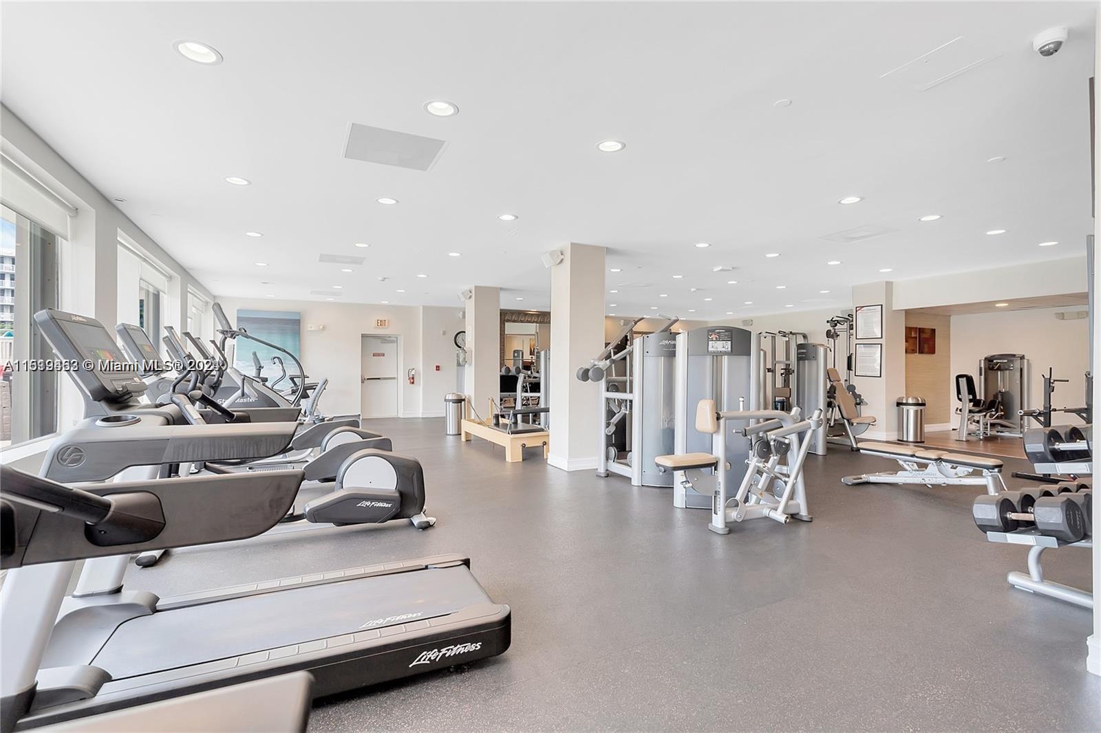 2451 Brickell Ave # 8B