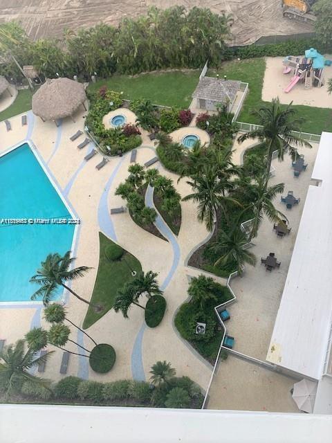 2451 Brickell Ave # 8B