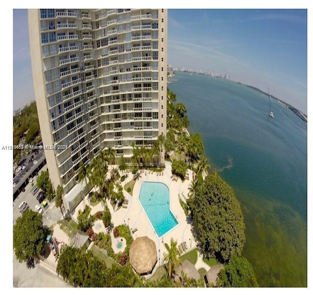 2451 Brickell Ave # 8B