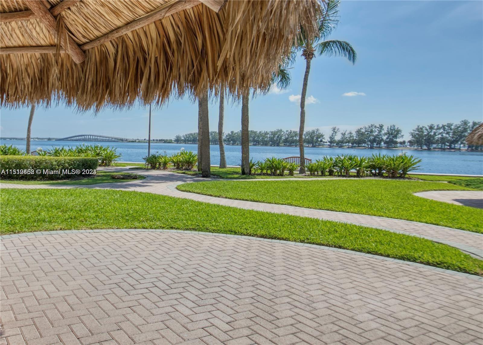 2451 Brickell Ave # 8B