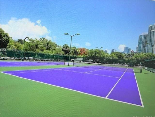 2451 Brickell Ave # 8B
