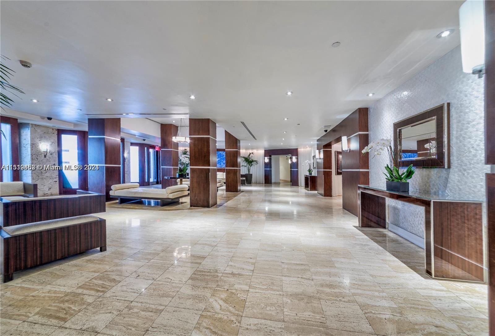 2451 Brickell Ave # 8B