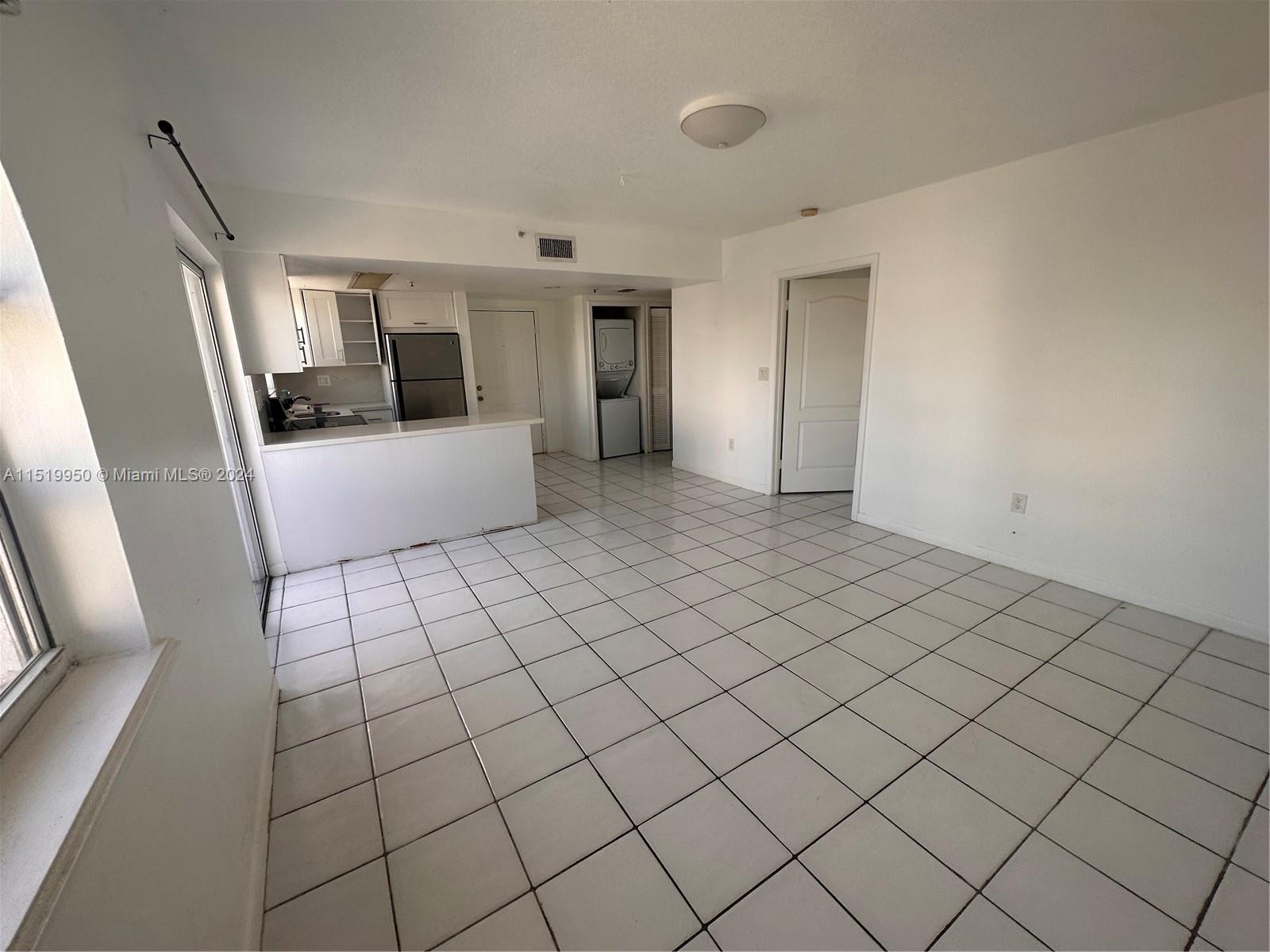 3052 SW 27th Ave # 301