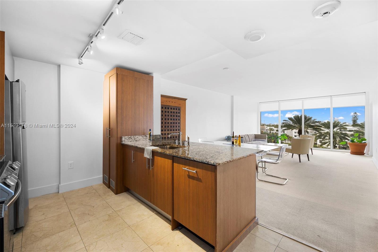 10275 Collins Ave # 428