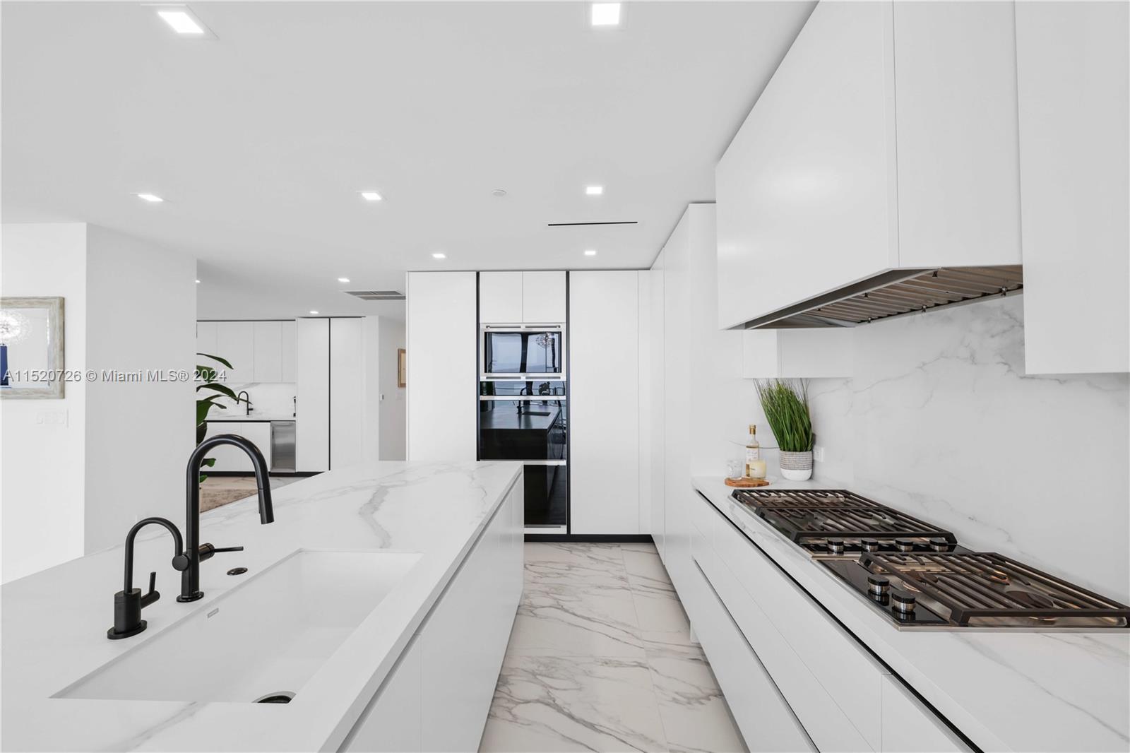 1116 N Ocean Blvd # 803
