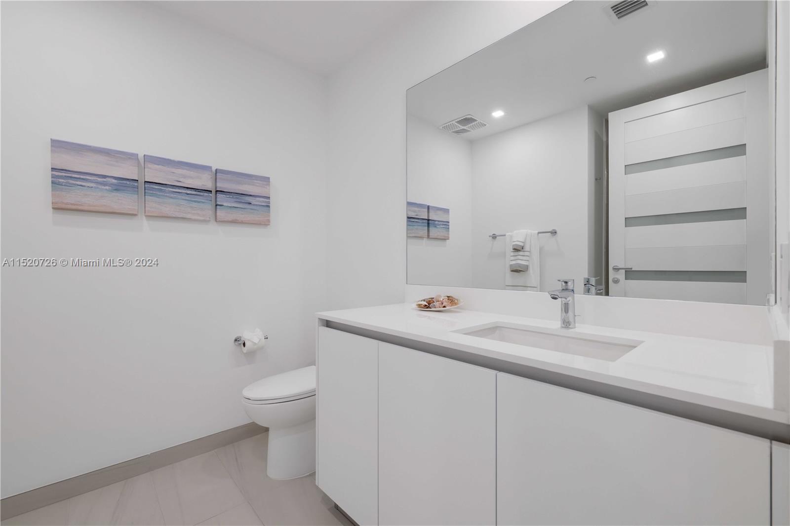 1116 N Ocean Blvd # 803