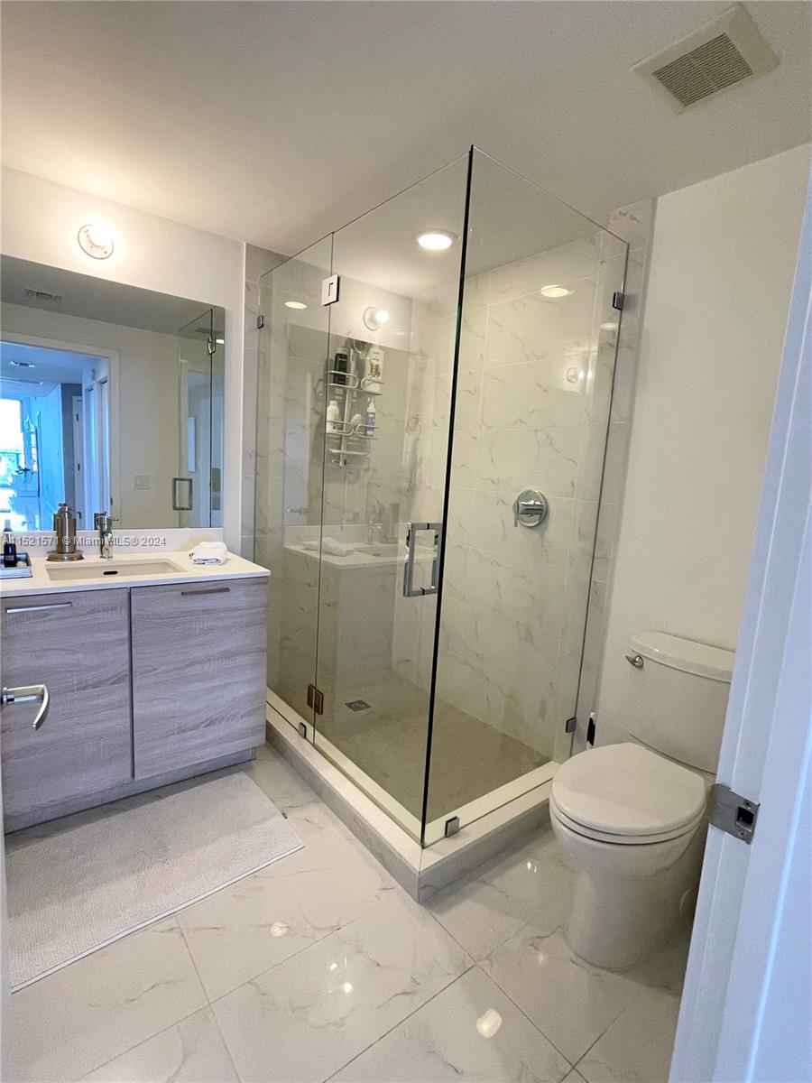 16385 Biscayne Blvd # 1107