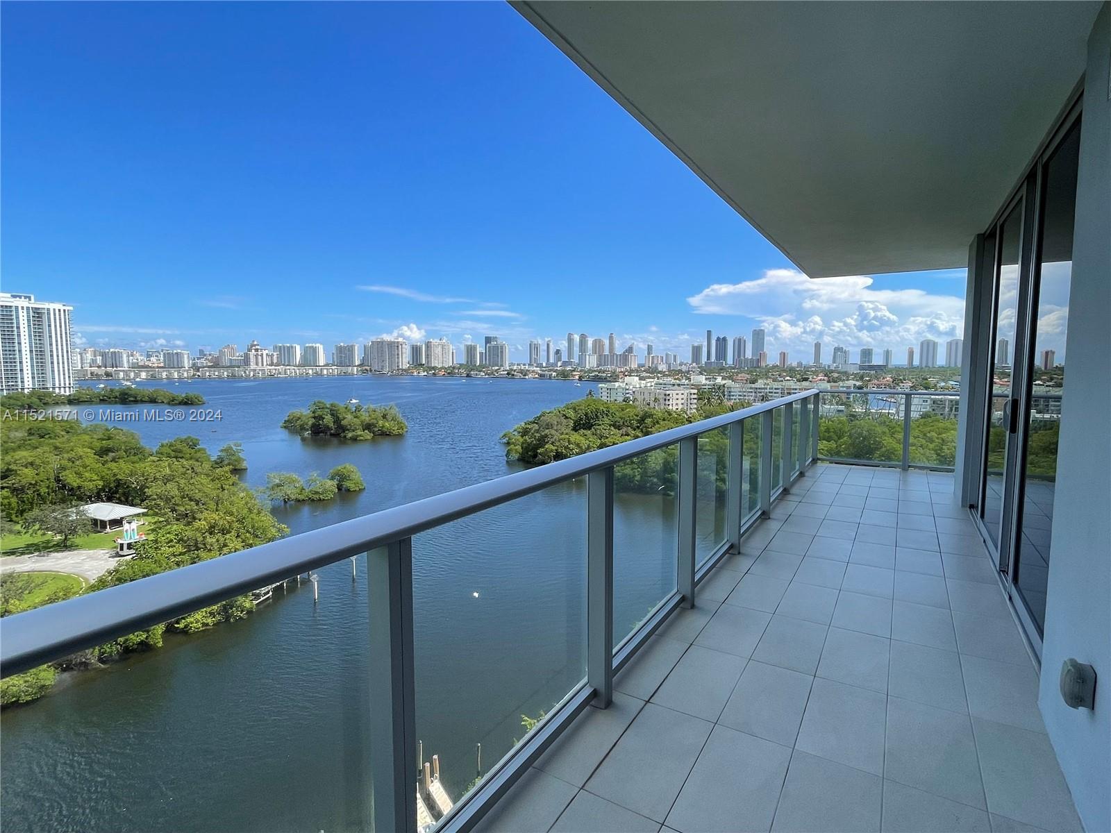 16385 Biscayne Blvd # 1107