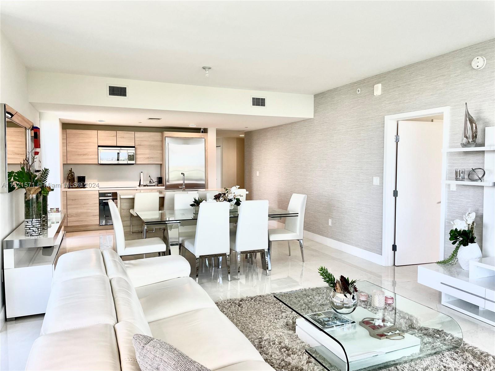 16385 Biscayne Blvd # 1107