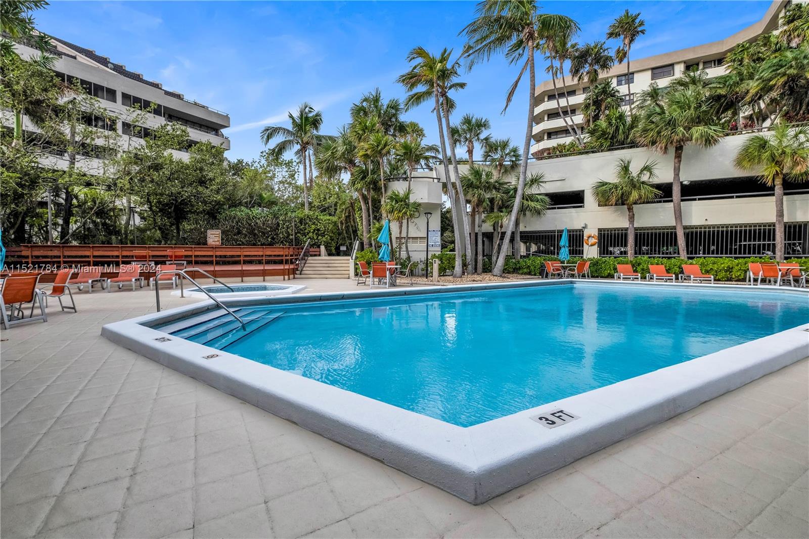 170 Ocean Lane Dr # 903